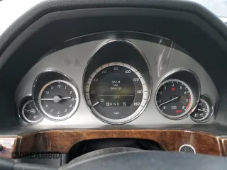 2011 Mercedes-Benz E 350 Luxury z VIN WDDHF8HB6BA431211, wystawiony jako Copart lot #47002915 z przebiegiem 89 419 mil mil oraz Szkoda całkowita • Salvage title. Historia ofert i sprzedaży dostępna na DreamBid. Obrazek 9.