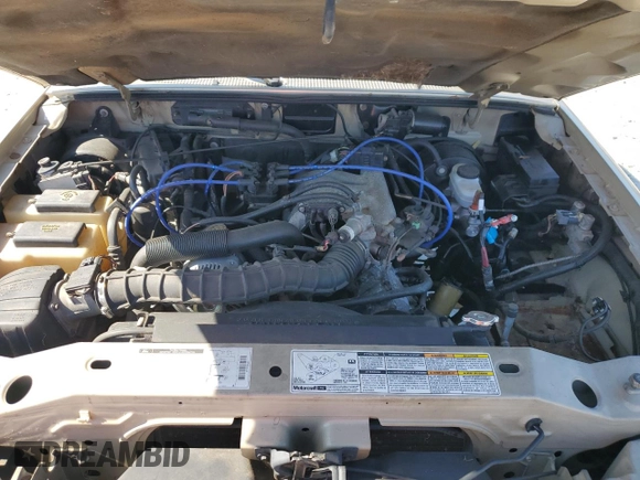 2000 Ford Ranger XL with VIN 1FTYR14V5YTA14815, listed as a Copart auction lot 48729045 with 204,497 mi miles and Clean Title. Bid and sale history available at carsss.com. Image 11.
