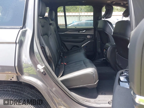 2022 Jeep Grand Cherokee Overland with VIN 1C4RJHDG6N8580874, listed as a IAAI auction lot 42498940 with 19,818 mi miles and . Bid and sale history available at DreamBid. Image 8.
