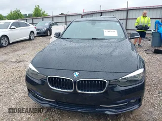 2017 BMW 3 Series 330i с VIN WBA8B9G54HNU48756, выставлен на аукционе IAAI как лот 42464818 с пробегом 82 871 миль миль и . История ставок и продаж доступна на DreamBid. Изображение 13.