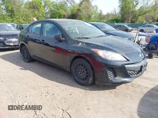 2013 Mazda 3 i SV with VIN JM1BL1TGXD1725152, listed as a IAAI auction lot 42036140 with 133,462 mi miles. Bid and sale history available at carsss.com. Image 1.