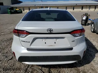 2022 Toyota Corolla LE with VIN JTDEPMAE2N3013681, listed as a Copart auction lot 50838095 with 24,592 mi miles and Salvage Title. Bid and sale history available at carsss.com. Image 6.