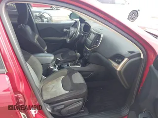 2016 Jeep Cherokee Sport with VIN 1C4PJMAB4GW182957, listed as a IAAI auction lot 42269645 with 123,873 mi miles and . Bid and sale history available at DreamBid. Image 5.