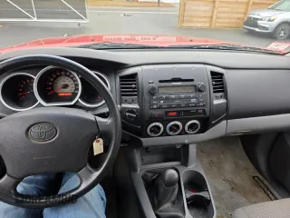 2009 Toyota Tacoma with VIN 5TEPX42N49Z611561, listed as a Copart auction lot 51891465 with 94,206 mi miles and Clean Title. Bid and sale history available at DreamBid. Image 9.