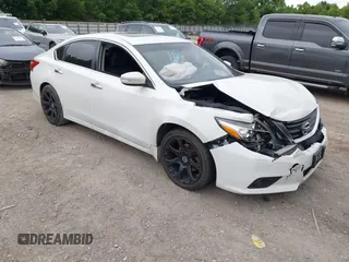 2017 Nissan Altima SR with VIN 1N4AL3AP2HC250042, listed as a IAAI auction lot 42524777 with 118,474 mi miles and . Bid and sale history available at DreamBid. Image 1.
