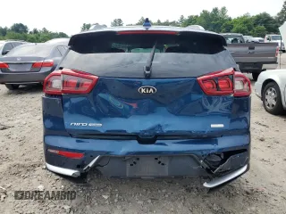 2019 Kia Niro Touring with VIN KNDCE3LCXK5345712, listed as a Copart auction lot 61921284 with 57,903 mi miles and Salvage Title. Bid and sale history available at carsss.com. Image 6.