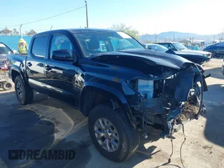 2017 Toyota Tacoma SR with VIN 5TFAX5GN5HX095074, listed as a IAAI auction lot 41814654 with 120,782 mi miles. Bid and sale history available at carsss.com. Image 1.