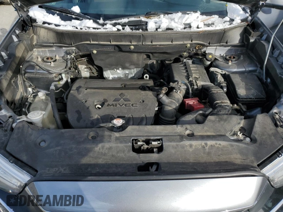 2017 Mitsubishi Outlander ES z VIN JA4AR3AU9HZ040818, wystawiony jako Copart lot #84871744 z przebiegiem 110 855 mil mil oraz Szkoda całkowita • Salvage title. Historia ofert i sprzedaży dostępna na DreamBid. Obrazek 12.