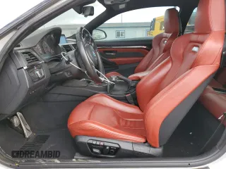 2015 BMW M4 z VIN WBS3R9C50FK334663, wystawiony jako Copart lot #59012605 z przebiegiem 69 749 mil mil oraz Szkoda całkowita • Salvage title. Historia ofert i sprzedaży dostępna na DreamBid. Obrazek 7.