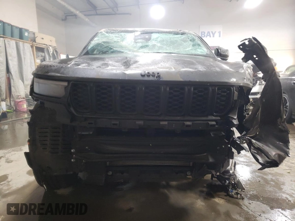 2024 Jeep Grand Cherokee Altitude X with VIN 1C4RJHAG3RC112415, listed as a Copart auction lot 83643914 with 10,776 mi miles and Salvage title. Bid and sale history available at DreamBid. Image 5.