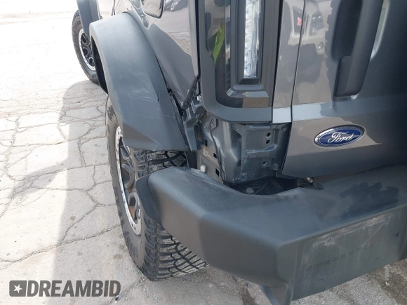 2022 Ford Bronco с VIN 1FMDE5DH1NLA75694, выставлен на аукционе IAAI как лот 42149382 с пробегом 48 834 миль миль и . История ставок и продаж доступна на DreamBid. Изображение 6.