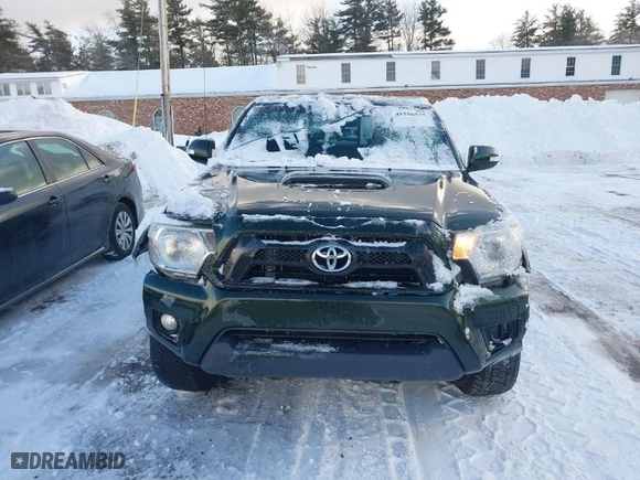 2014 Toyota Tacoma with VIN 5TFUU4EN5EX088253, listed as a IAAI auction lot 41556575 with NaN miles. Bid and sale history available at carsss.com. Image 12.