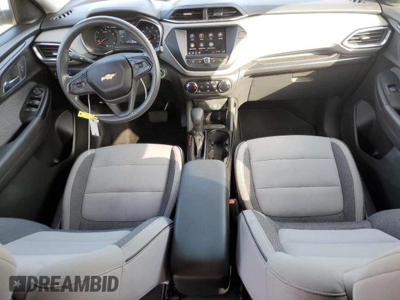 2021 Chevrolet TrailBlazer LT with VIN KL79MPS21MB153352, listed as a Copart auction lot 53163204 with 52,977 mi miles and Salvage Title. Bid and sale history available at DreamBid. Image 8.