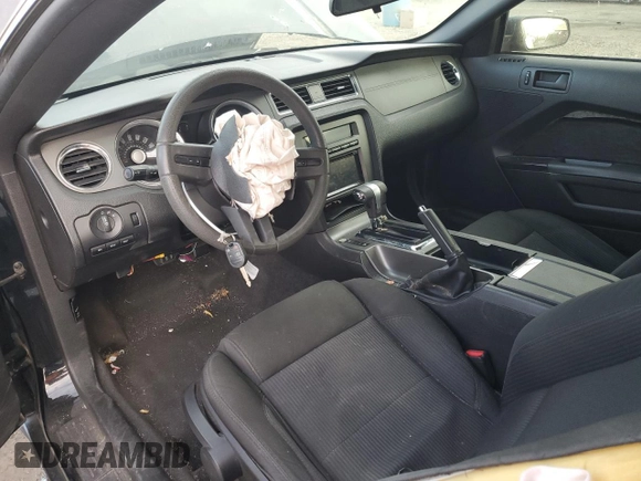 2011 Ford Mustang V6 z VIN 1ZVBP8AM1B5124558, wystawiony jako Copart lot #41516615 z przebiegiem 127 563 mil mil oraz Szkoda całkowita • Salvage title. Historia ofert i sprzedaży dostępna na DreamBid. Obrazek 8.