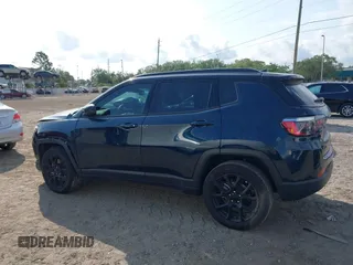 2024 Jeep Compass Latitude z VIN 3C4NJDBN7RT162744, wystawiony jako IAAI lot #42222143 z przebiegiem 8 657 mil mil oraz . Historia ofert i sprzedaży dostępna na DreamBid. Obrazek 15.