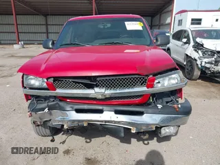 2003 Chevrolet Silverado 1500HD LS z VIN 1GCGK13U43F150515, wystawiony jako IAAI lot #42135449 z przebiegiem 171 015 mil mil oraz . Historia ofert i sprzedaży dostępna na DreamBid. Obrazek 12.