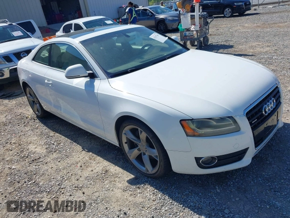 2009 Audi A5 z VIN WAUDK78T09A016755, wystawiony jako IAAI lot #42197401 z przebiegiem 232 977 mil mil oraz . Historia ofert i sprzedaży dostępna na DreamBid. Obrazek 1.