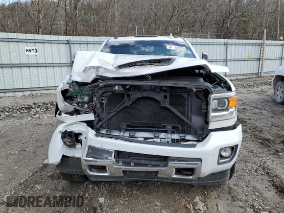 2019 GMC Sierra 3500HD Denali z VIN 1GT42WEY4KF274833, wystawiony jako Copart lot #46794325 z przebiegiem Nie podano mil oraz Szkody całkowita. Historia ofert i sprzedaży dostępna na DreamBid. Obrazek 5.
