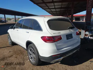 2022 Mercedes-Benz GLC 300 with VIN W1N0G8DB1NV391507, listed as a IAAI auction lot 41297899 with 24,101 mi miles and . Bid and sale history available at DreamBid. Image 3.