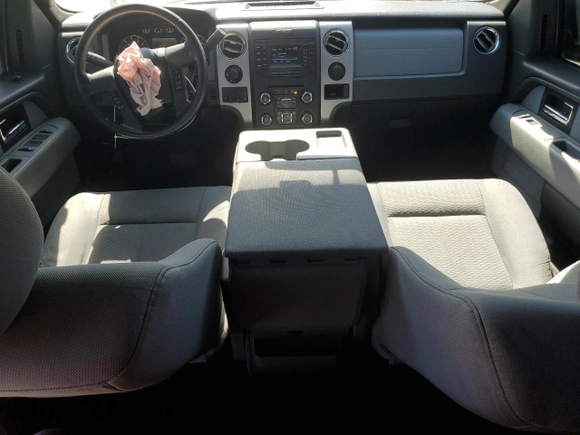 2014 Ford F-150 XL with VIN 1FTFW1ET8EFB21817, listed as a Copart auction lot 45047535 with 291,267 mi miles and Salvage Title. Bid and sale history available at carsss.com. Image 8.