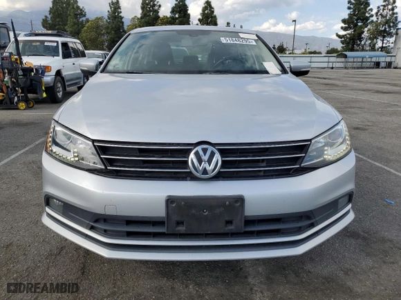 2016 Volkswagen Jetta Sedan 1.8T SEL with VIN 3VWL17AJ1GM257859, listed as a Copart auction lot 51848295 with 131,905 mi miles and Clean Title. Bid and sale history available at carsss.com. Image 5.