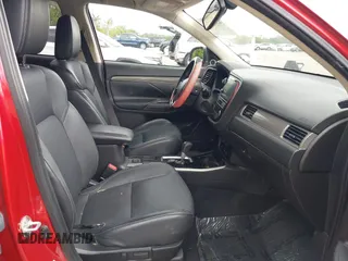 2019 Mitsubishi Outlander SE with VIN JA4AD3A32KZ050801, listed as a IAAI auction lot 42010844 with 72,710 mi miles and . Bid and sale history available at DreamBid. Image 5.