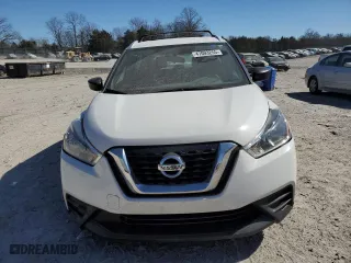 2019 Nissan Kicks S with VIN 3N1CP5CU4KL518254, listed as a Copart auction lot 47003255 with 57,467 mi miles and Salvage Title. Bid and sale history available at carsss.com. Image 5.