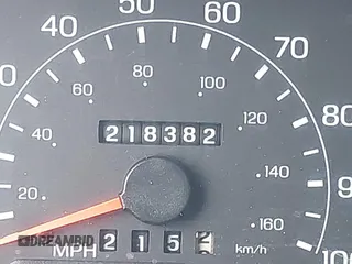 2001 Ford Super Duty F-250 XL with VIN 1FTNX21S01EB08460, listed as a IAAI auction lot 41890597 with 218,302 mi miles. Bid and sale history available at carsss.com. Image 15.