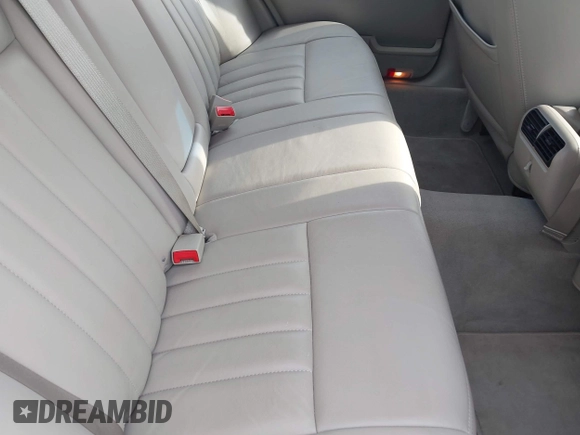 2007 Lincoln Town Car Signature с VIN 1LNHM81V97Y603665, выставлен на аукционе IAAI как лот 42224688 с пробегом 82 861 миль миль и . История ставок и продаж доступна на DreamBid. Изображение 8.