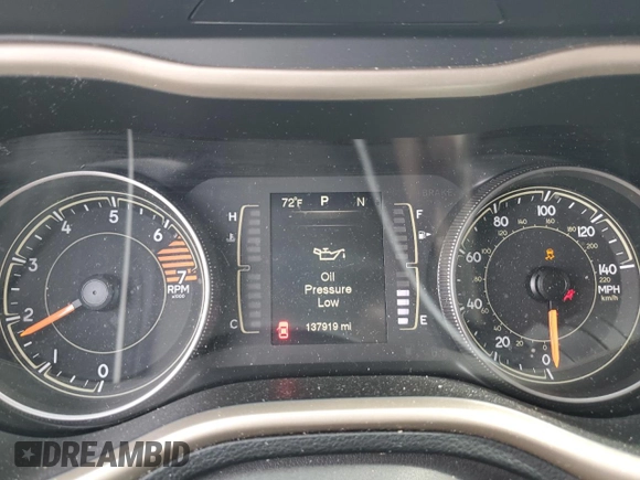 2016 Jeep Cherokee Latitude z VIN 1C4PJMCB0GW311046, wystawiony jako Copart lot #54308945 z przebiegiem 137 919 mil mil oraz Szkoda całkowita • Salvage title. Historia ofert i sprzedaży dostępna na DreamBid. Obrazek 9.