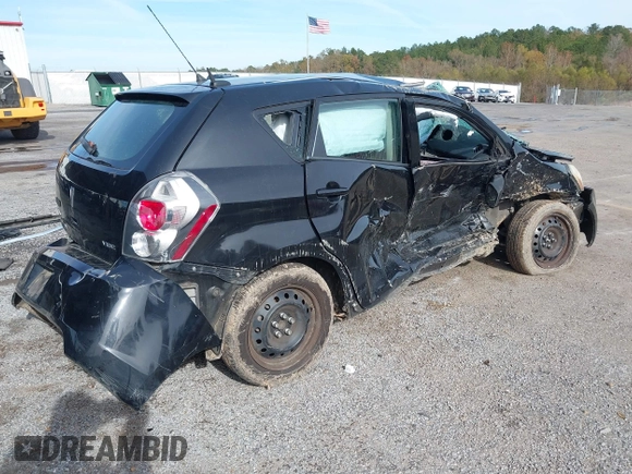 2010 Pontiac Vibe 1SA z VIN 5Y2SP6E80AZ417279, wystawiony jako IAAI lot #41029040 z przebiegiem 150 087 mil mil oraz . Historia ofert i sprzedaży dostępna na DreamBid. Obrazek 4.