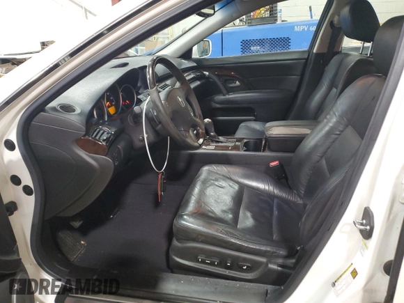 2011 Acura RL Technology with VIN JH4KB2F62BC000219, listed as a Copart auction lot 52170875 with 189,190 mi miles and Salvage Title. Bid and sale history available at DreamBid. Image 7.