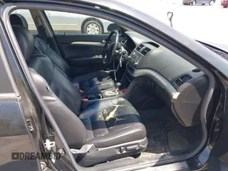 2006 Acura TSX with VIN JH4CL96866C024685, listed as a IAAI auction lot 42143321 with 230,703 mi miles. Bid and sale history available at carsss.com. Image 5.