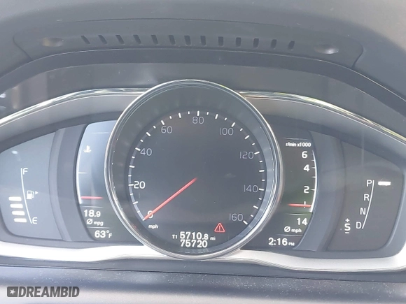 2016 Volvo XC60 T5 Drive-E Premier with VIN YV440MDK3G2915618, listed as a IAAI auction lot 41112381 with 75,720 mi miles. Bid and sale history available at carsss.com. Image 7.
