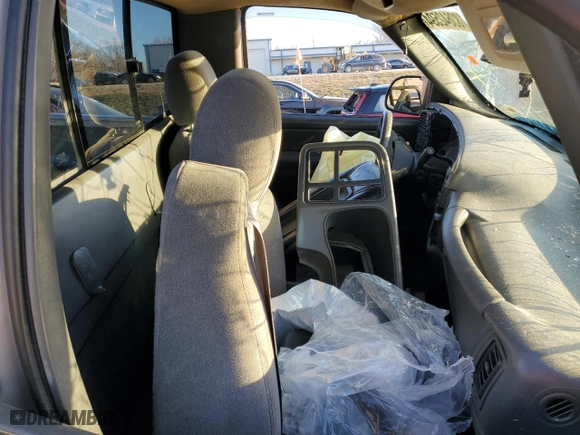 2005 Chevrolet Silverado 1500 Z71 with VIN 1GCEK14T15Z164788, listed as a Copart auction lot 83642594 with 0 mi miles and Salvage Title. Bid and sale history available at carsss.com. Image 11.