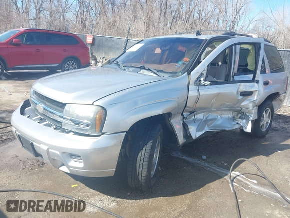 2006 Chevrolet TrailBlazer with VIN 1GNDT13S162124181, listed as a IAAI auction lot 41606926 with 200,785 mi miles and . Bid and sale history available at DreamBid. Image 19.