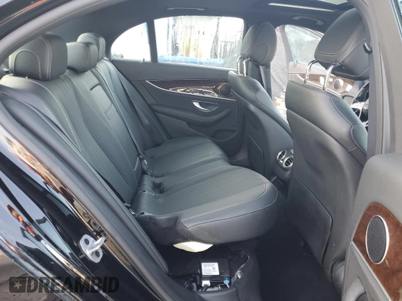 2021 Mercedes-Benz E-Class E 350 with VIN W1KZF8DB8MA929939, listed as a Copart auction lot 83035544 with 41,841 mi miles and Clean Title. Bid and sale history available at carsss.com. Image 10.