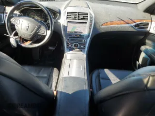 2020 Lincoln MKZ Reserve z VIN 3LN6L5F94LR613596, wystawiony jako Copart lot #76733524 z przebiegiem 32 341 mil mil oraz Szkoda całkowita • Salvage title. Historia ofert i sprzedaży dostępna na DreamBid. Obrazek 8.