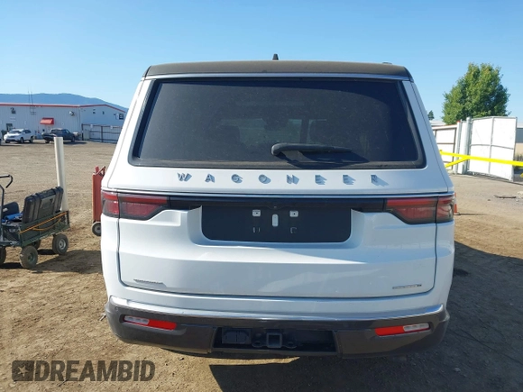 2022 Jeep Wagoneer Series III with VIN 1C4SJVDT1NS114768, listed as a IAAI auction lot 42532627 with 47,071 mi miles and . Bid and sale history available at DreamBid. Image 17.
