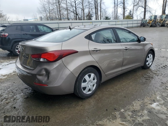 2016 Hyundai Elantra SE z VIN 5NPDH4AE2GH708016, wystawiony jako Copart lot #43999565 z przebiegiem 118 026 mil mil oraz Czysty tytuł • Clean title. Historia ofert i sprzedaży dostępna na DreamBid. Obrazek 3.