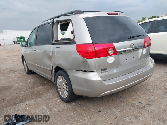 2007 Toyota Sienna XLE z VIN 5TDBK22C07S005499, wystawiony jako IAAI lot #42304686 z przebiegiem 179 721 mil mil oraz . Historia ofert i sprzedaży dostępna na DreamBid. Obrazek 3.