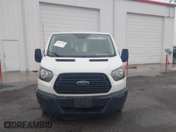 2018 Ford Transit с VIN 1FTYE1ZM2JKB20887, выставлен на аукционе IAAI как лот 42060582 с пробегом 257 476 миль миль и . История ставок и продаж доступна на DreamBid. Изображение 12.