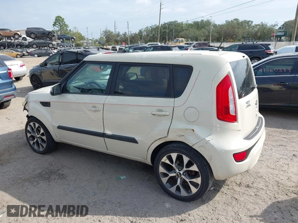 2013 Kia Soul ! with VIN KNDJT2A69D7483138, listed as a IAAI auction lot 41216799 with 81,764 mi miles. Bid and sale history available at carsss.com. Image 14.