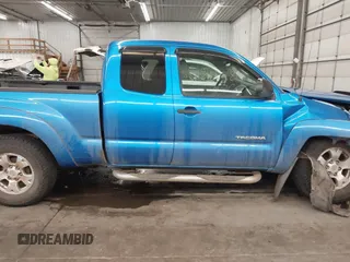 2011 Toyota Tacoma z VIN 5TFUX4EN1BX007462, wystawiony jako IAAI lot #41516380 z przebiegiem 93 111 mil mil oraz . Historia ofert i sprzedaży dostępna na DreamBid. Obrazek 14.