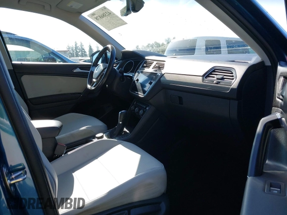 2018 Volkswagen Tiguan SEL с VIN 3VV2B7AX7JM029275, выставлен на аукционе IAAI как лот 42386878 с пробегом 75 006 миль миль и . История ставок и продаж доступна на DreamBid. Изображение 5.
