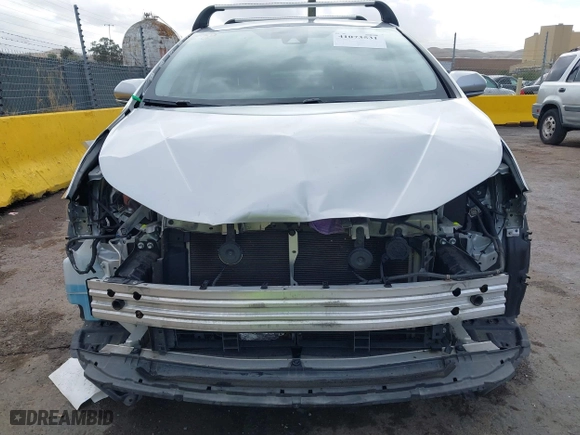 2019 Toyota Prius L Eco with VIN JTDKARFUXK3085578, listed as a IAAI auction lot 41073531 with 104,445 mi miles. Bid and sale history available at carsss.com. Image 6.