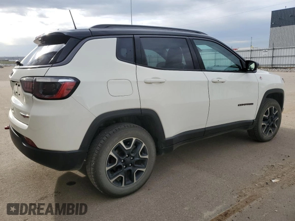 2021 Jeep Compass Trailhawk with VIN 3C4NJDDB7MT533106, listed as a Copart auction lot 59864805 with 117,365 mi miles and Clean title. Bid and sale history available at DreamBid. Image 3.