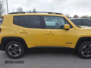 2015 Jeep Renegade Latitude with VIN ZACCJABH0FPB68514, listed as a IAAI auction lot 41904030 with 72,650 mi miles. Bid and sale history available at carsss.com. Image 13.