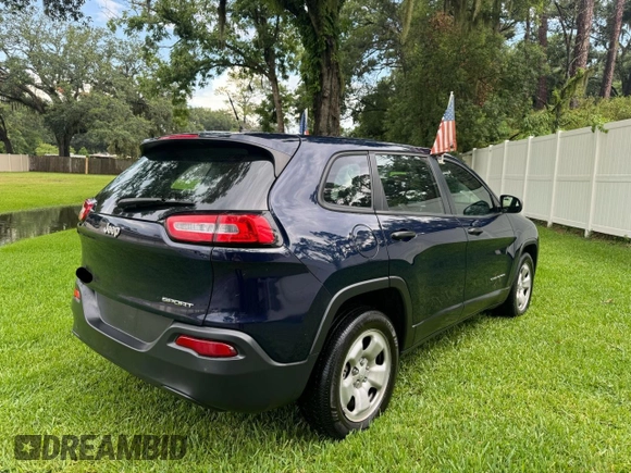 2015 Jeep Cherokee Sport z VIN 1C4PJLAB8FW632067, wystawiony jako Copart lot #63940525 z przebiegiem 119 064 mil mil oraz Czysty tytuł • Clean title. Historia ofert i sprzedaży dostępna na DreamBid. Obrazek 4.