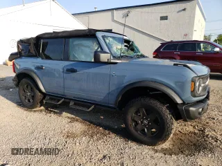 2024 Ford Bronco Black Diamond z VIN 1FMDE1BH2RLA55715, wystawiony jako Copart lot #69823114 z przebiegiem 1 476 mil mil oraz Szkoda całkowita • Salvage title. Historia ofert i sprzedaży dostępna na DreamBid. Obrazek 4.